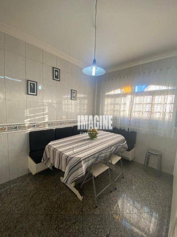 Sobrado à venda com 3 quartos, 239m² - Foto 14