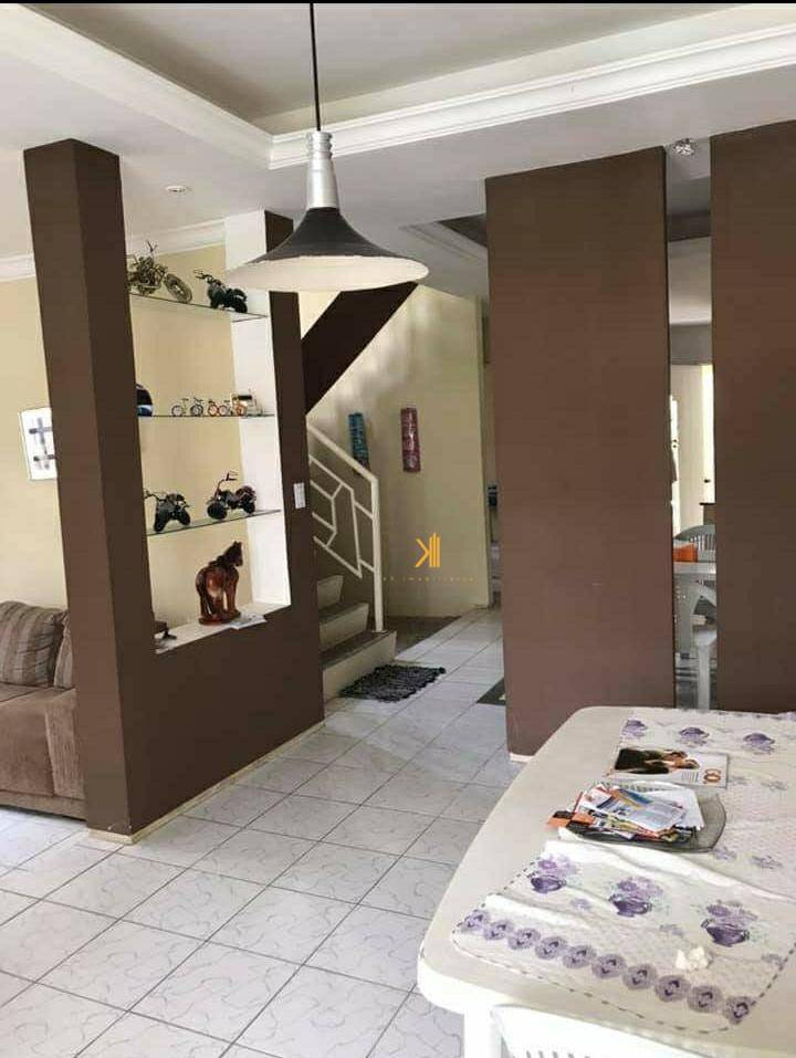 Casa à venda com 5 quartos, 197m² - Foto 5