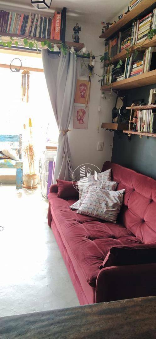 Apartamento à venda com 1 quarto, 35m² - Foto 2