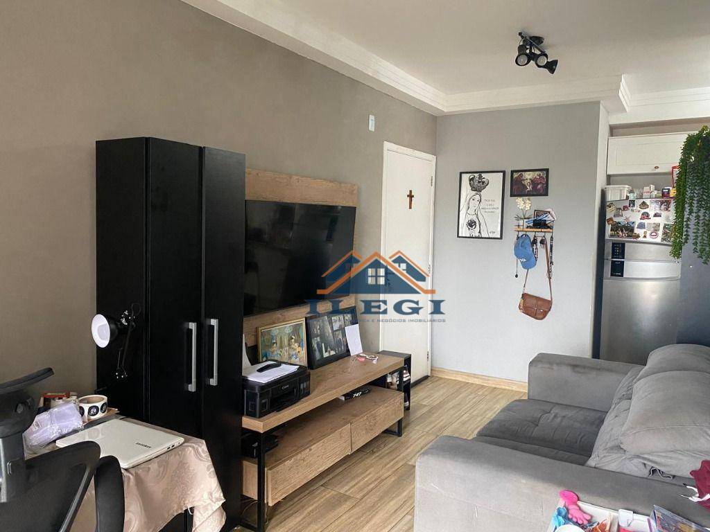 Apartamento à venda com 2 quartos, 49m² - Foto 2