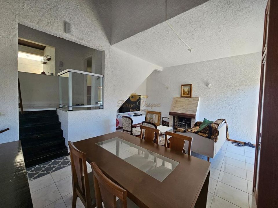 Casa de Condomínio à venda com 3 quartos, 140m² - Foto 4