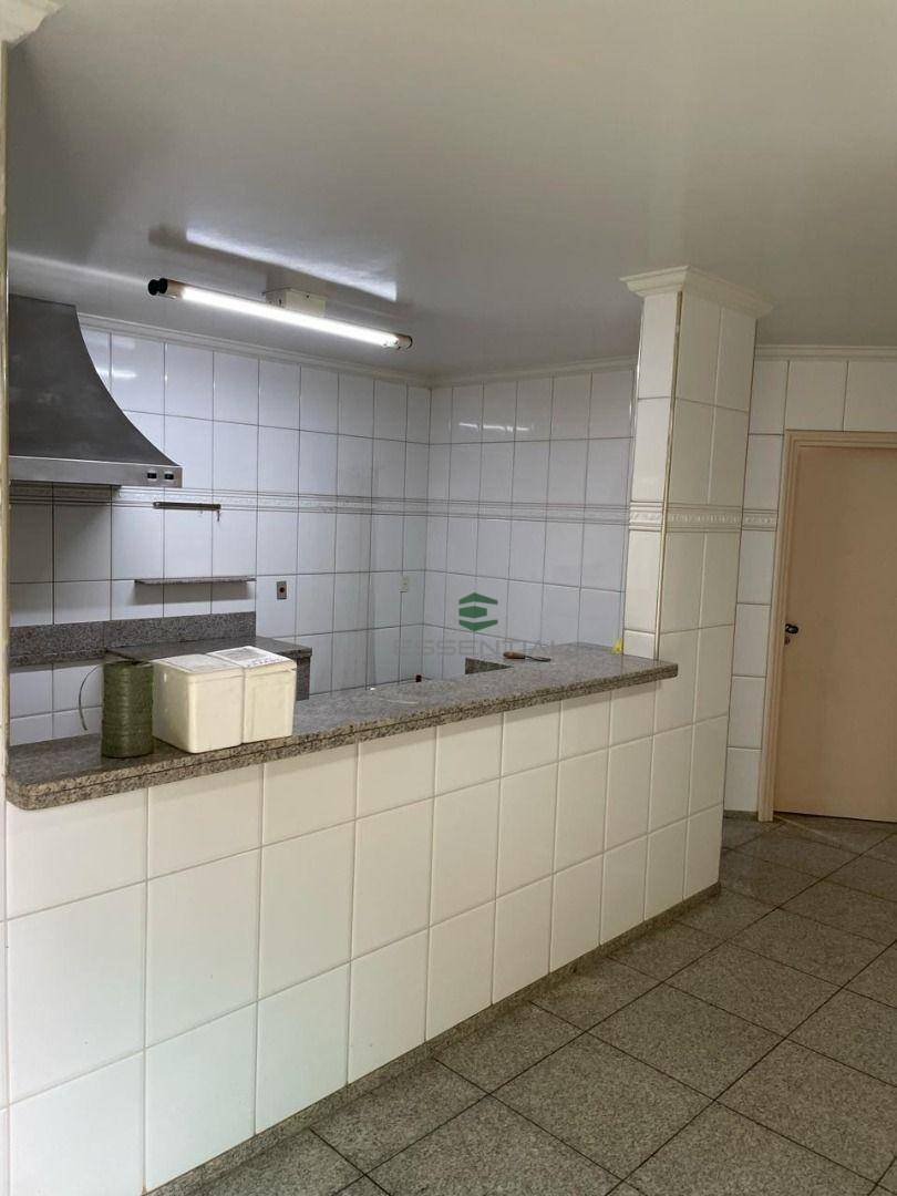 Sobrado à venda e aluguel com 6 quartos, 450m² - Foto 29