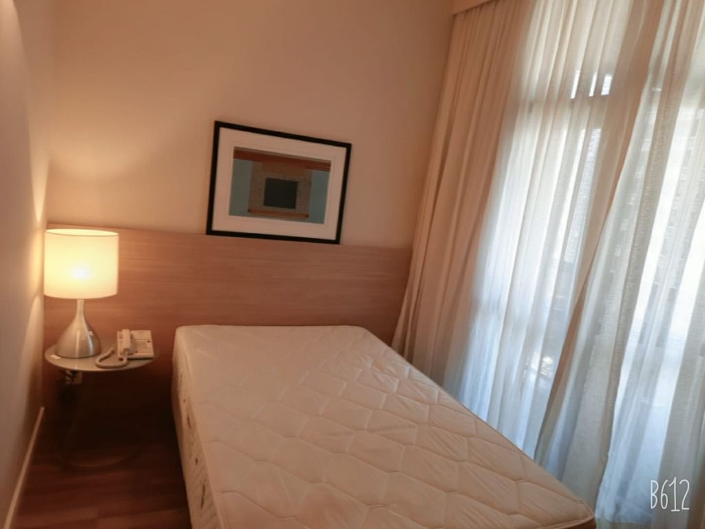 Apartamento para alugar com 2 quartos, 62m² - Foto 13