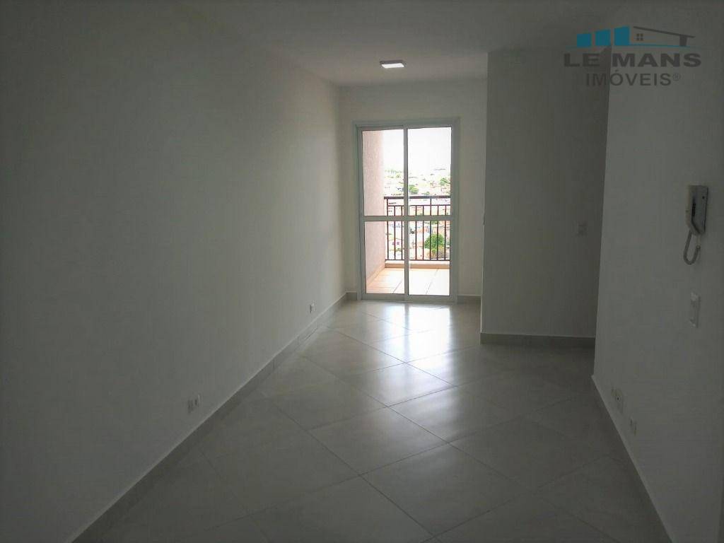 Apartamento à venda com 2 quartos, 66m² - Foto 2