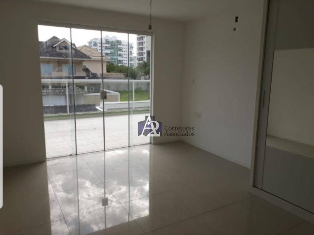 Casa à venda com 4 quartos, 300M2 - Foto 7