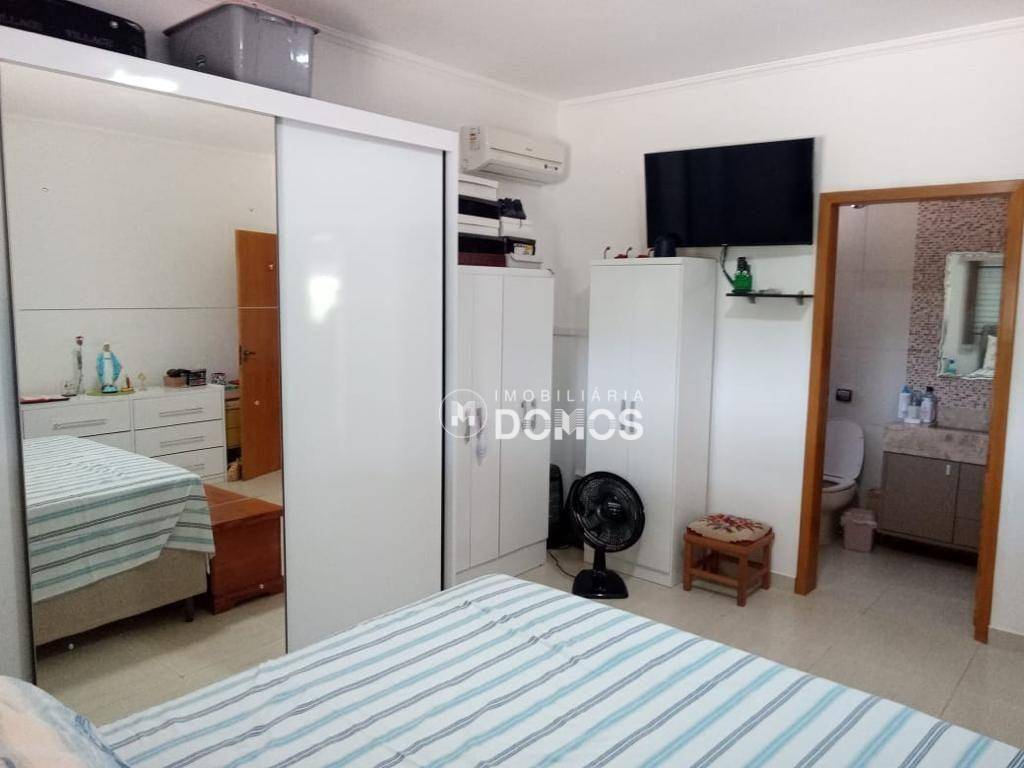 Chácara à venda com 3 quartos, 353m² - Foto 4