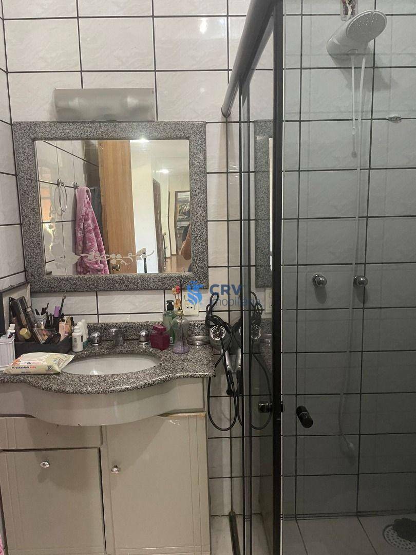 Sobrado à venda com 3 quartos, 240m² - Foto 17