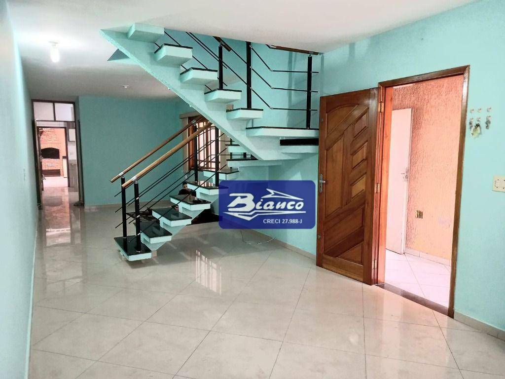 Sobrado à venda com 3 quartos, 140m² - Foto 2