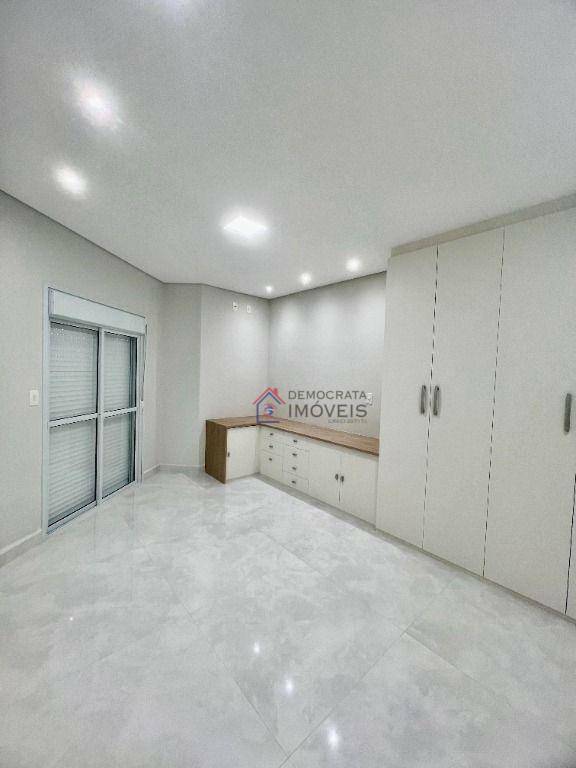 Sobrado à venda com 3 quartos, 210m² - Foto 31