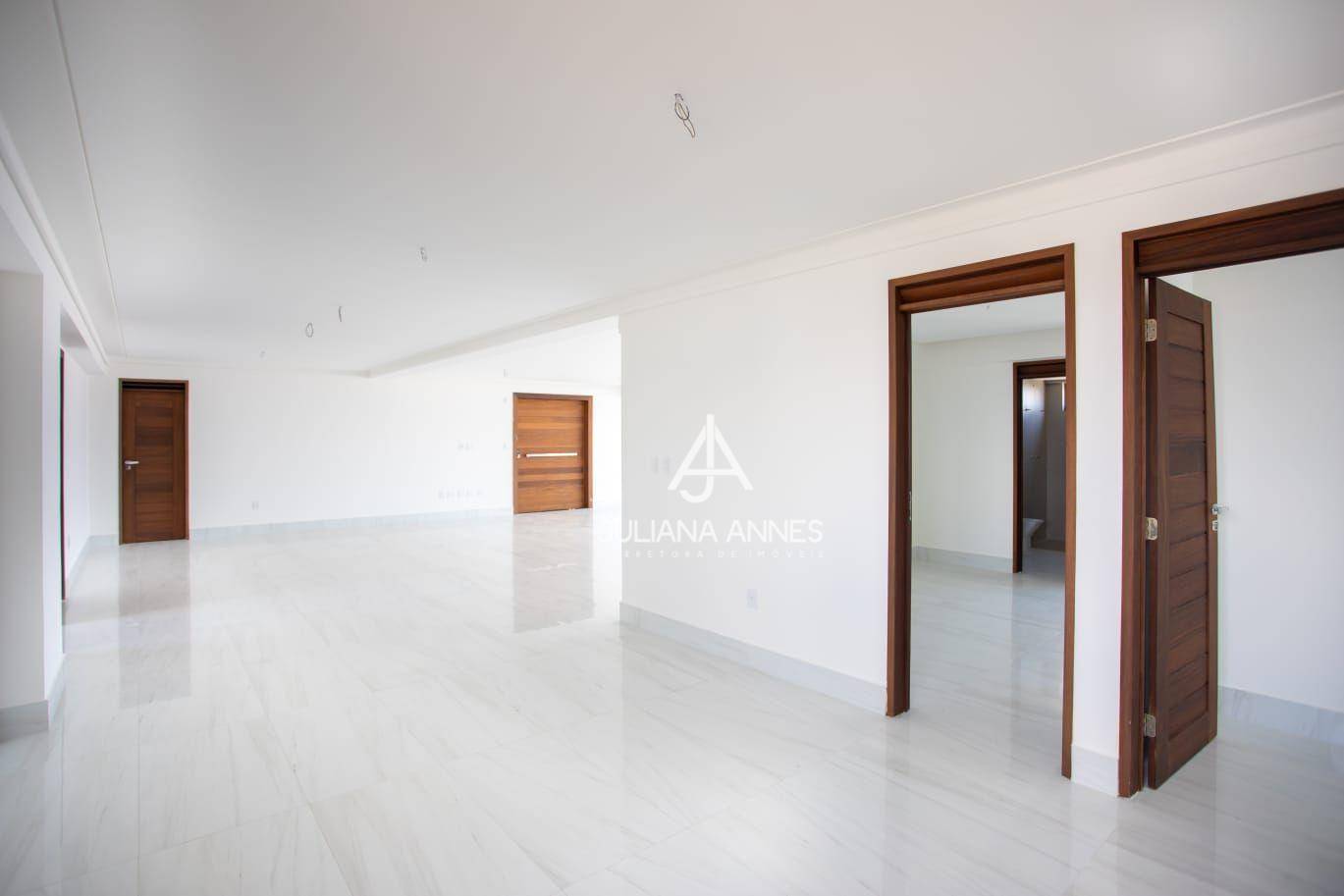 Apartamento à venda com 3 quartos, 254m² - Foto 17