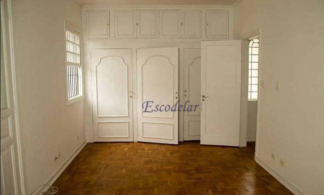 Casa à venda com 3 quartos, 219m² - Foto 14