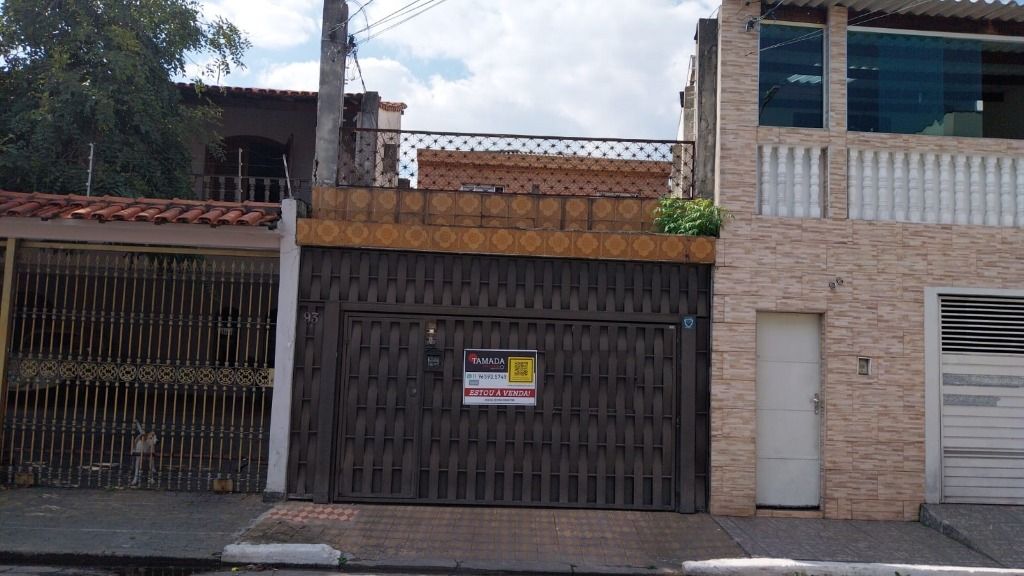 Sobrado à venda com 3 quartos, 150m² - Foto 1