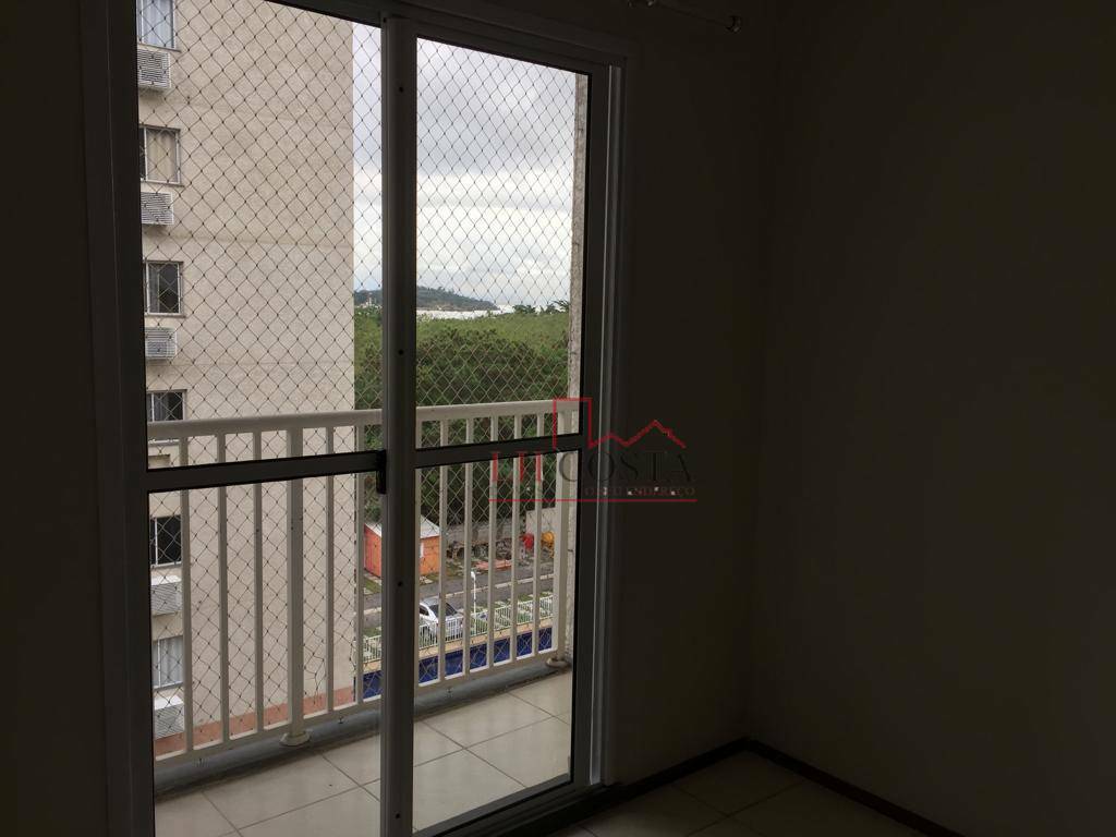 Apartamento à venda com 2 quartos, 60m² - Foto 12