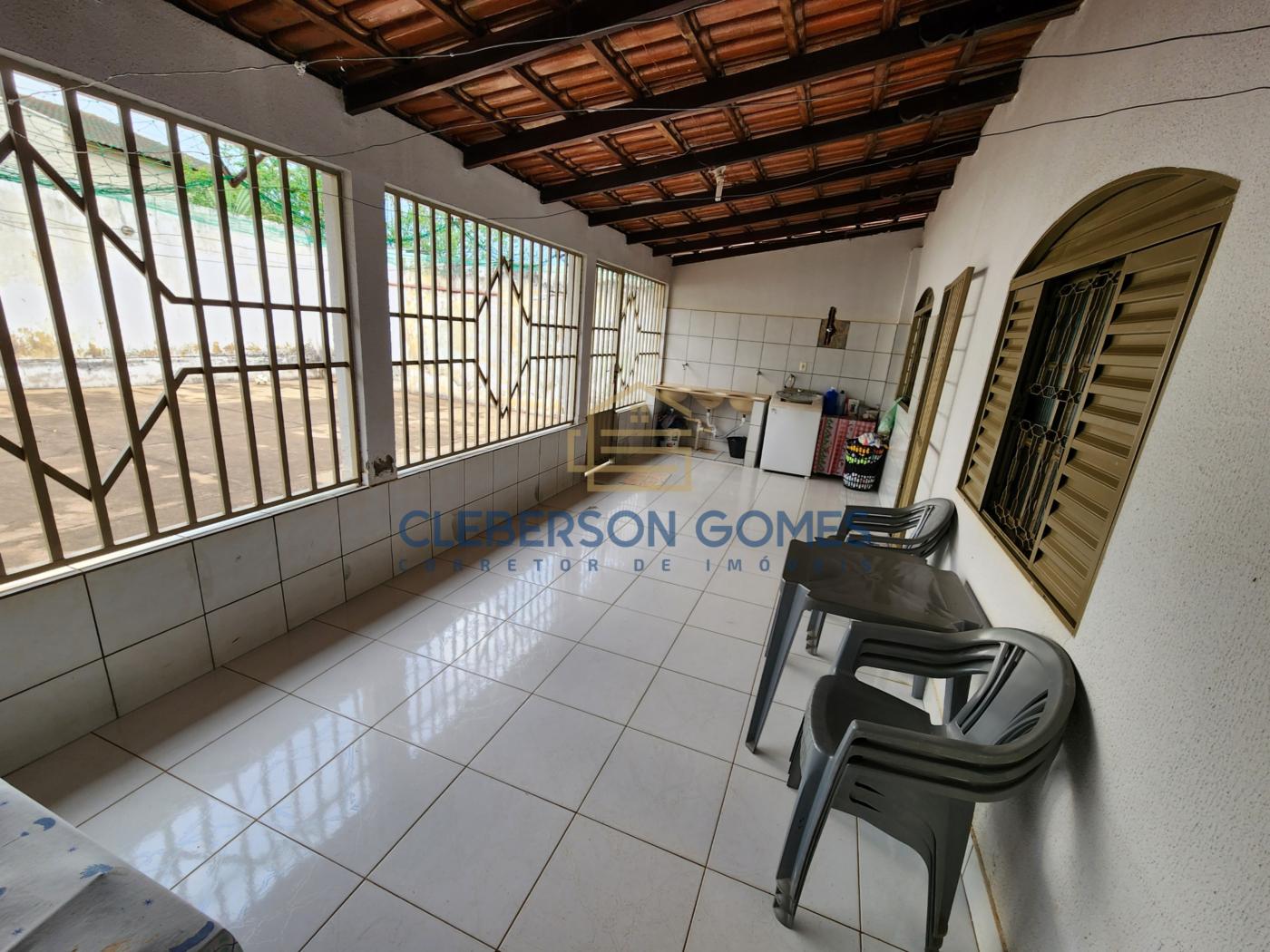 Casa à venda com 3 quartos, 360m² - Foto 17