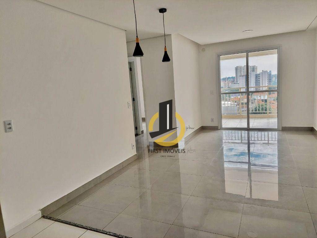 Apartamento à venda com 2 quartos, 67m² - Foto 2