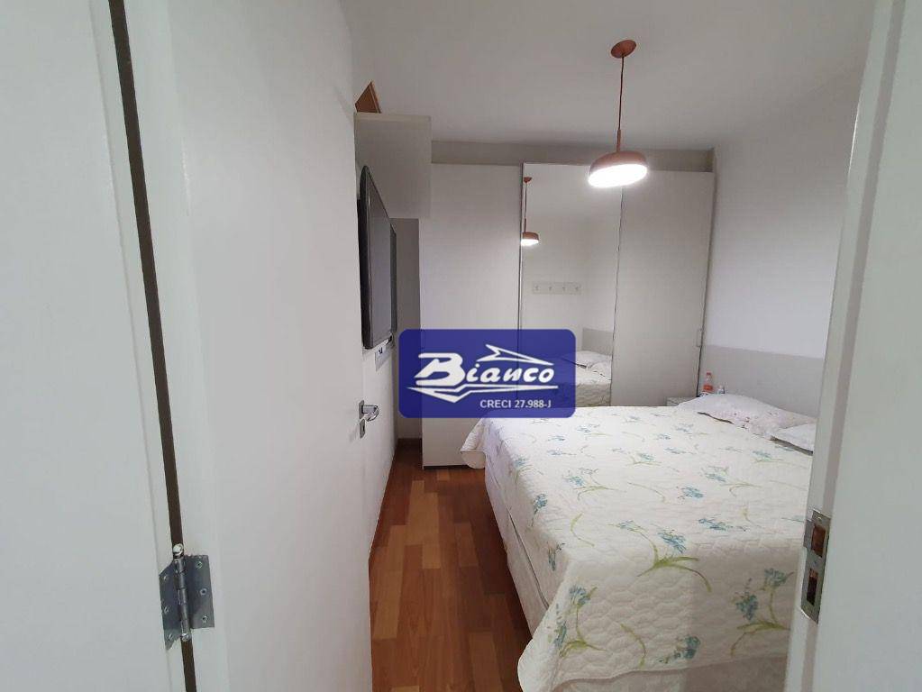 Apartamento à venda com 3 quartos, 80m² - Foto 25