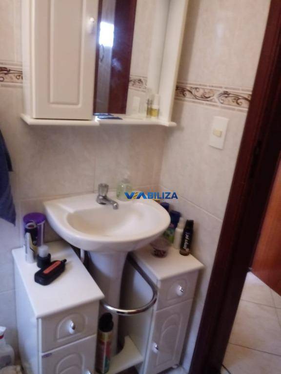 Sobrado à venda com 3 quartos, 227m² - Foto 14