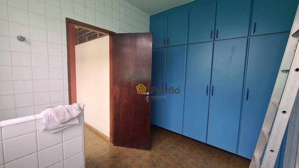 Sobrado à venda com 4 quartos, 332m² - Foto 20