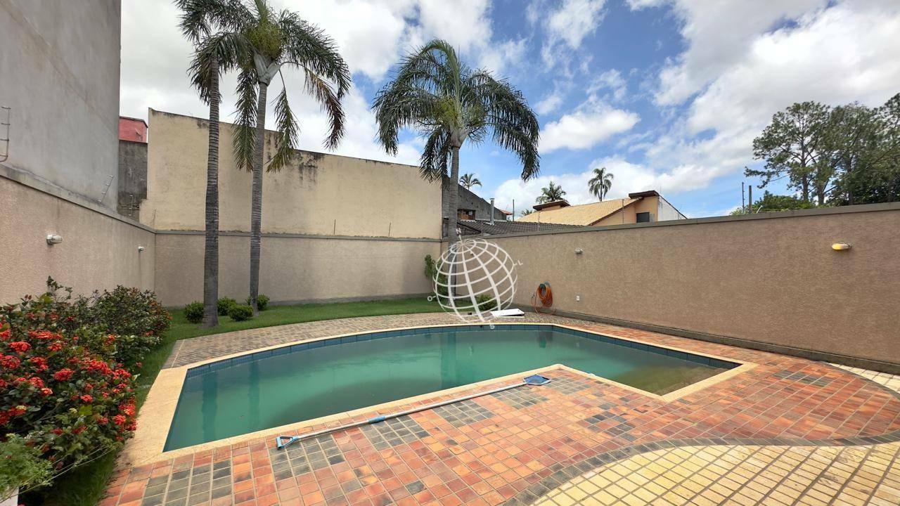 Casa à venda com 4 quartos, 365m² - Foto 44