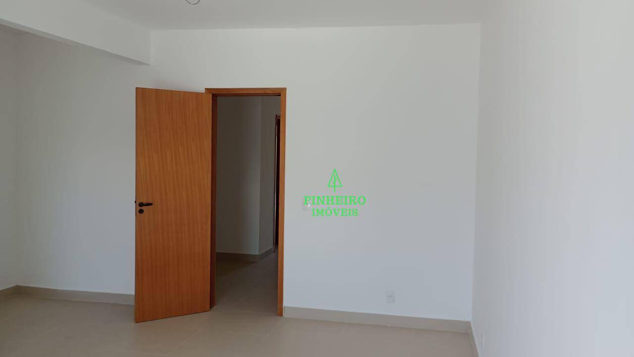 Casa à venda com 4 quartos, 152m² - Foto 14