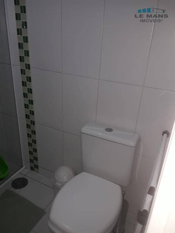 Apartamento à venda com 2 quartos, 83m² - Foto 17