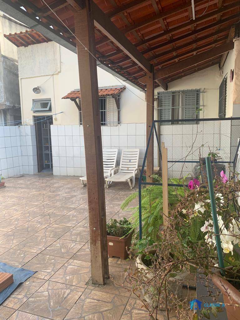 Casa à venda com 5 quartos, 2250m² - Foto 24