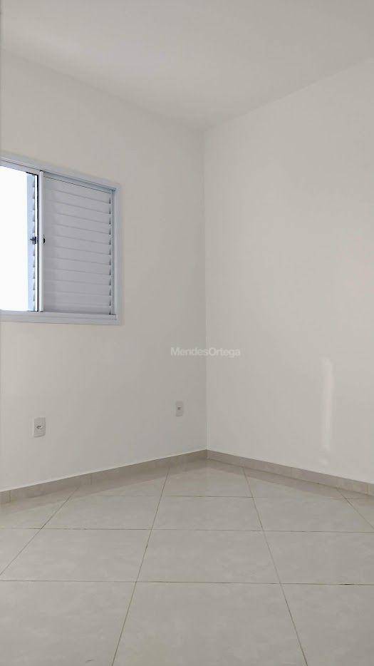 Apartamento para alugar com 2 quartos, 50m² - Foto 12