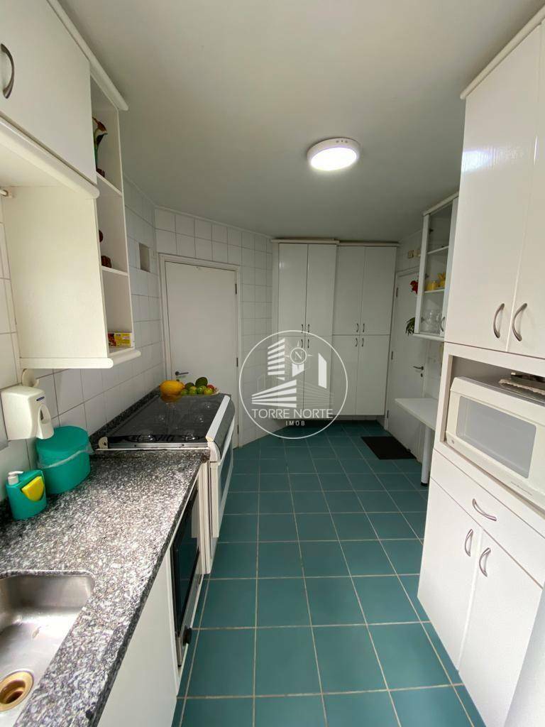 Apartamento à venda com 3 quartos, 130m² - Foto 20