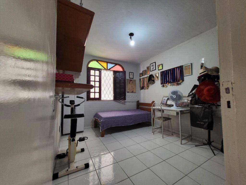 Casa à venda com 4 quartos, 114m² - Foto 26