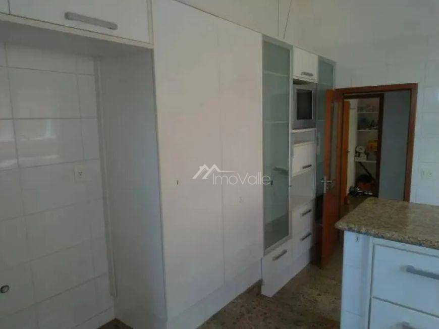 Casa de Condomínio para alugar com 4 quartos, 470m² - Foto 10