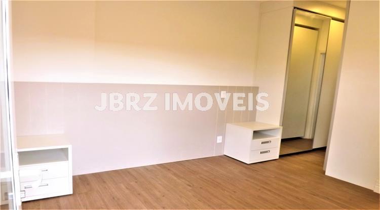 Apartamento à venda com 2 quartos, 82m² - Foto 2