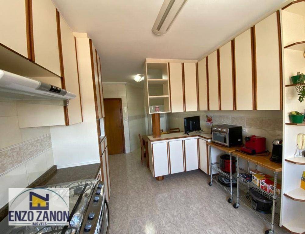 Apartamento à venda com 4 quartos, 185m² - Foto 5