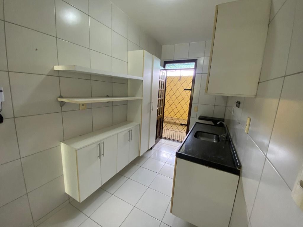 Casa para alugar com 2 quartos, 135m² - Foto 12