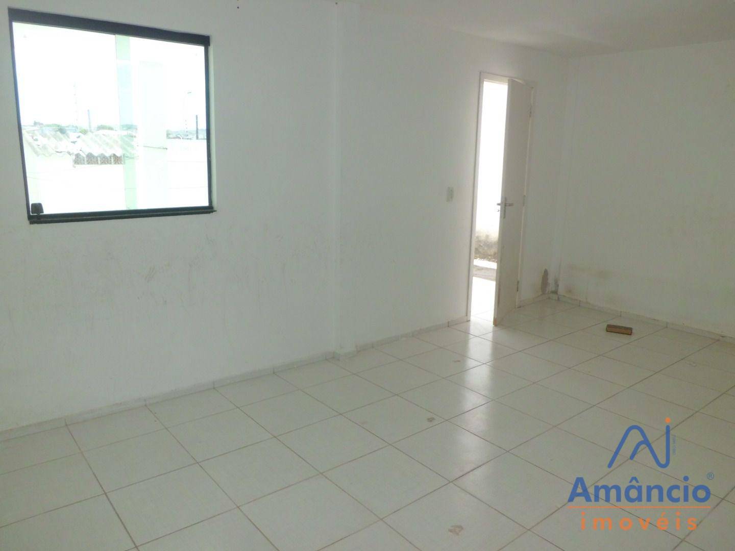 Casa à venda com 2 quartos, 92m² - Foto 11