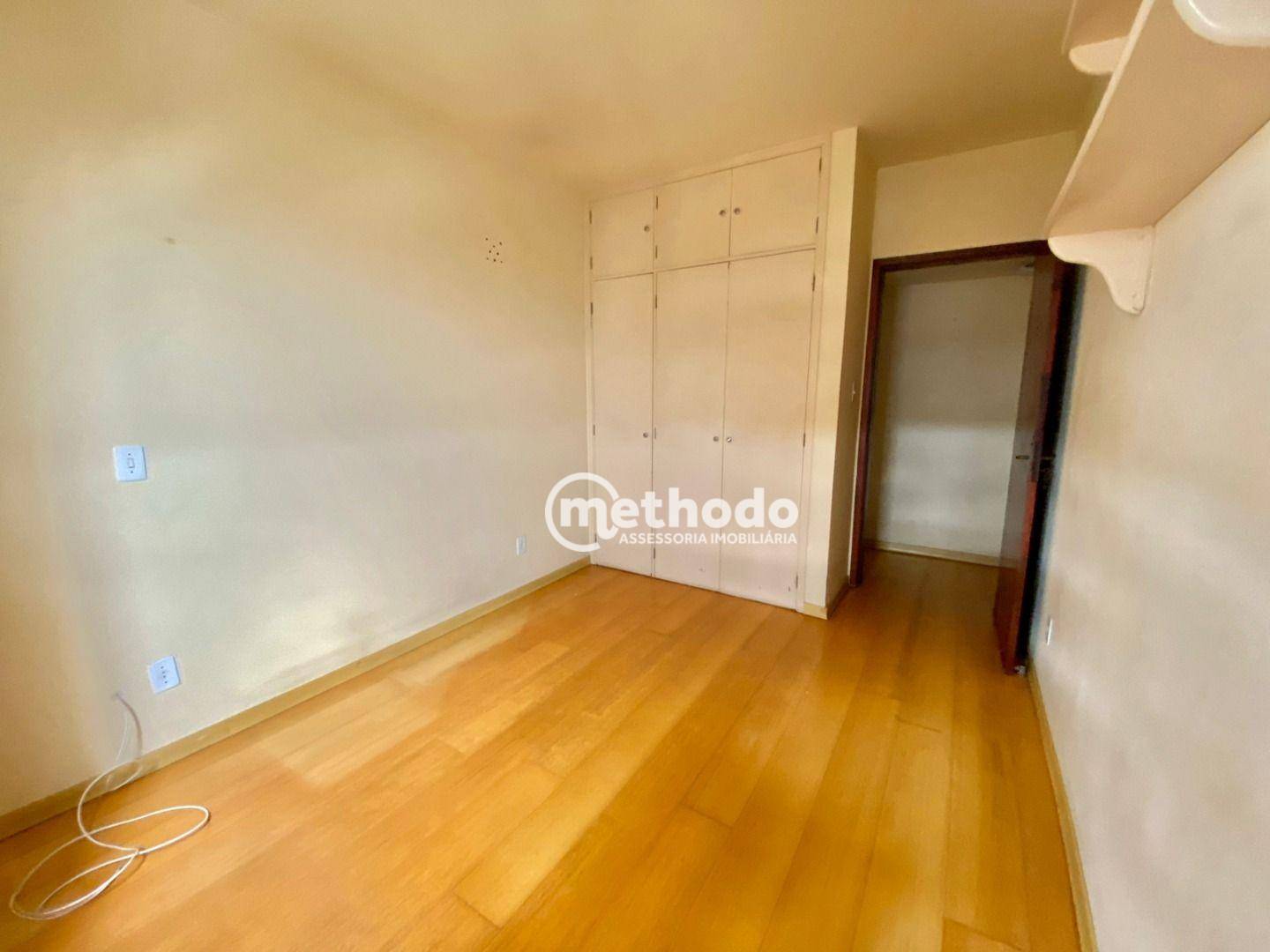 Apartamento à venda com 4 quartos, 140m² - Foto 17