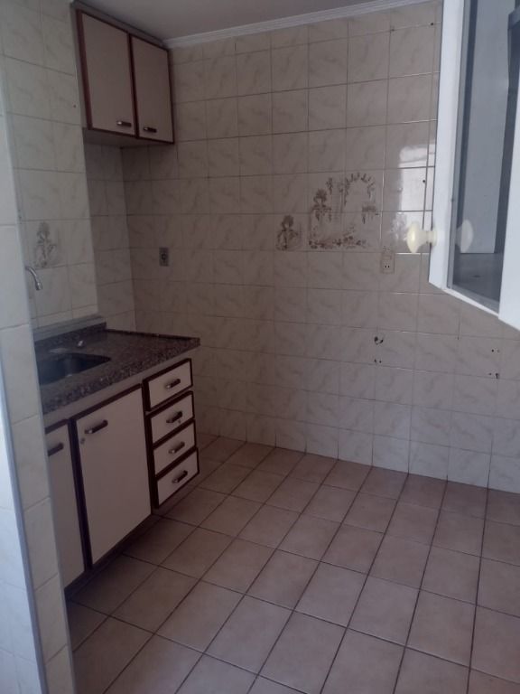 Apartamento à venda com 2 quartos, 65m² - Foto 3