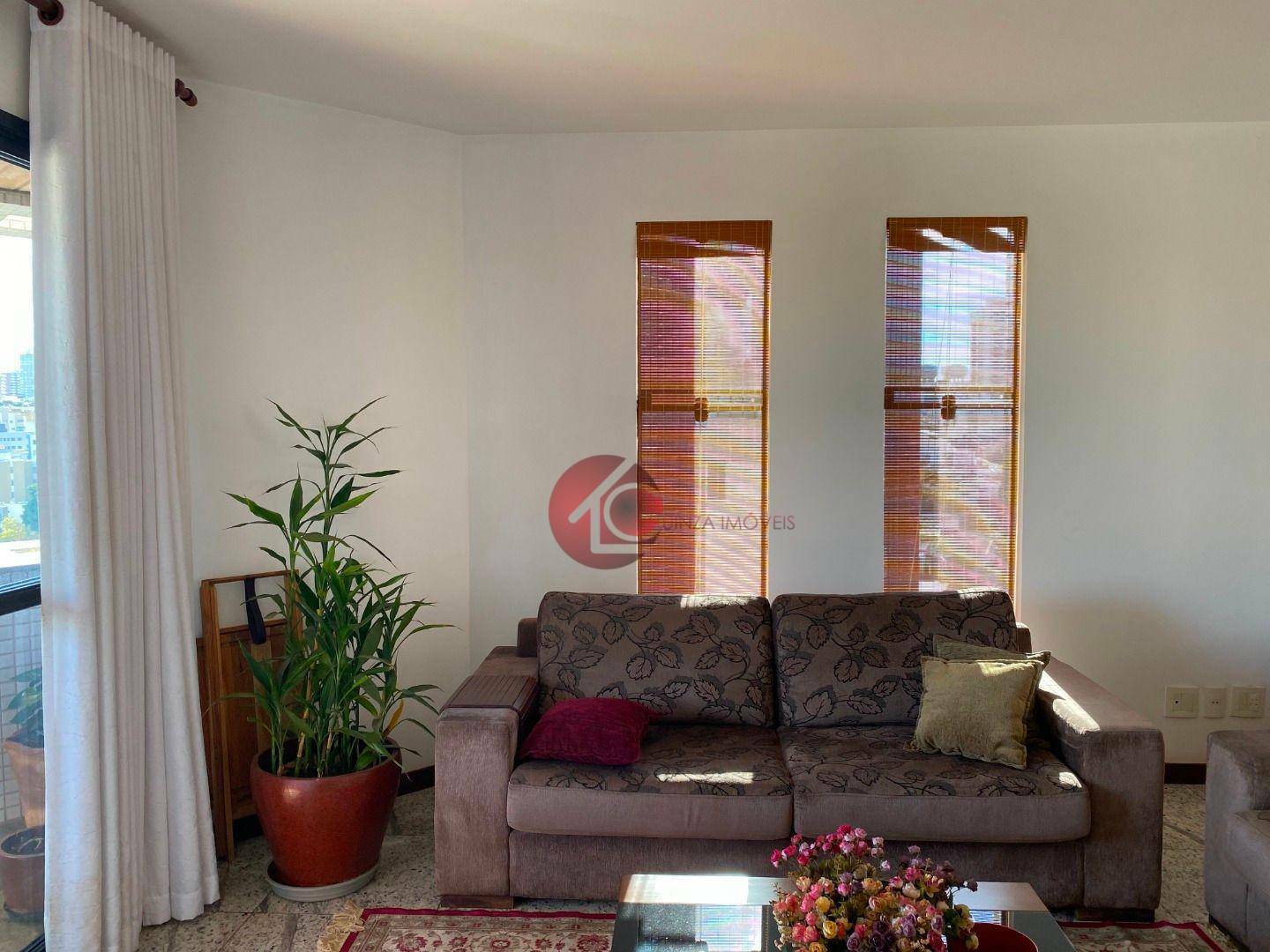 Apartamento à venda com 3 quartos, 220m² - Foto 18