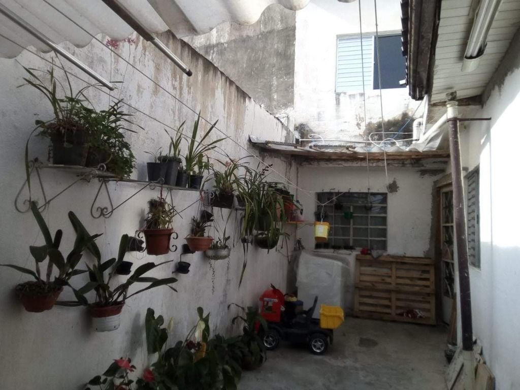 Casa à venda com 2 quartos, 100m² - Foto 4