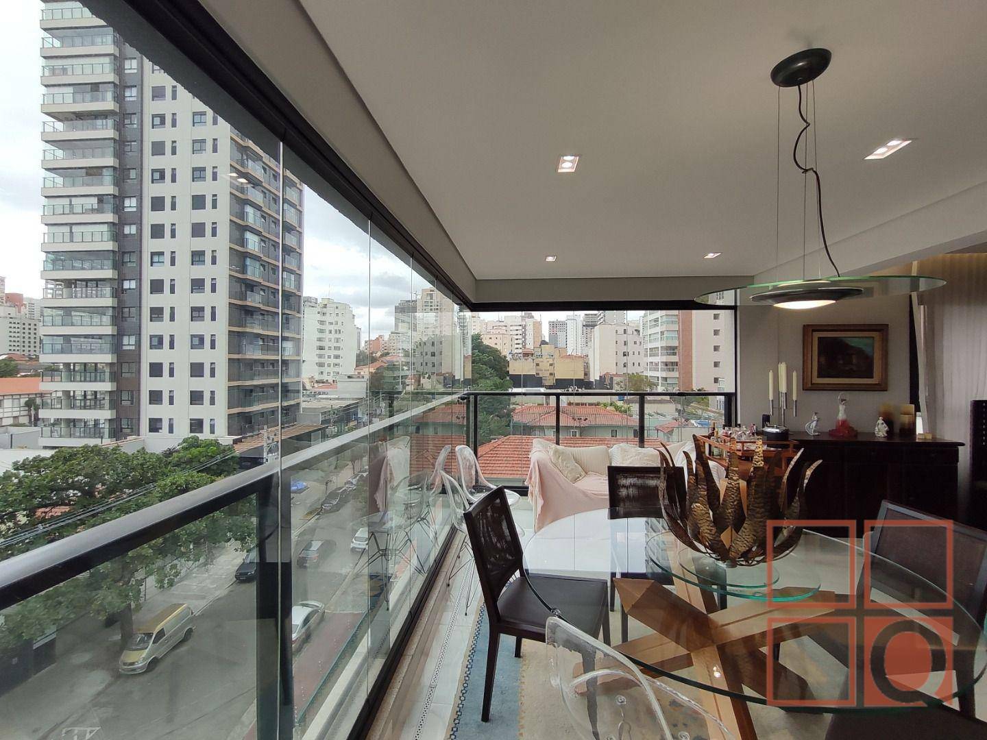 Apartamento para alugar com 2 quartos, 111m² - Foto 12