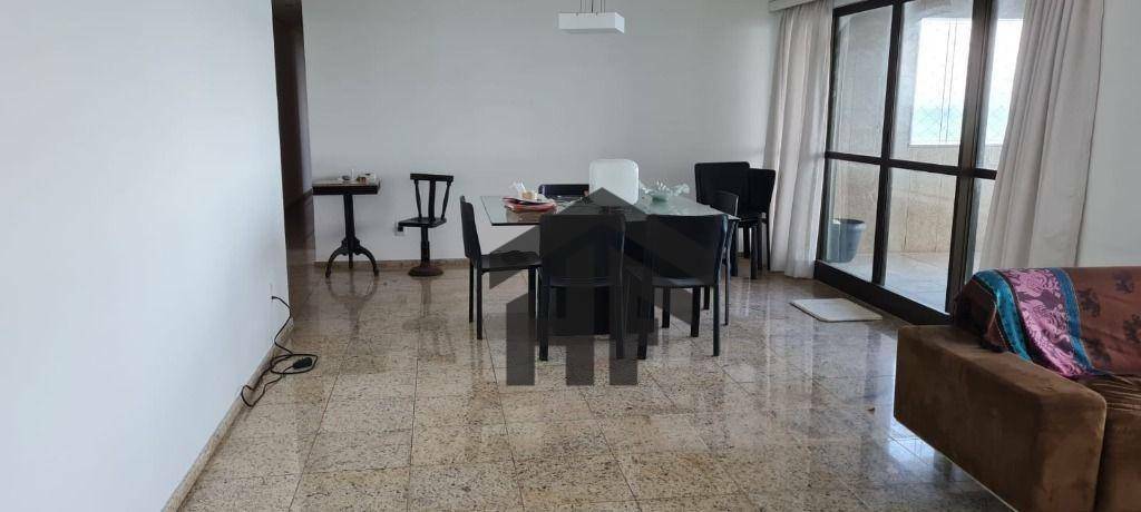 Apartamento para alugar com 4 quartos, 192m² - Foto 8