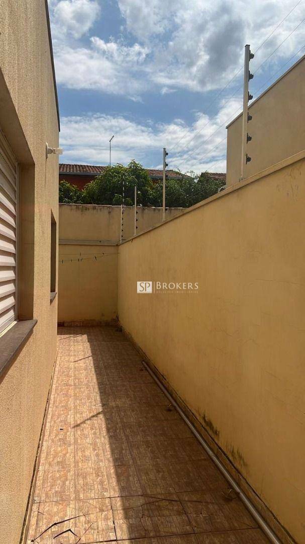 Casa à venda com 2 quartos, 65m² - Foto 2