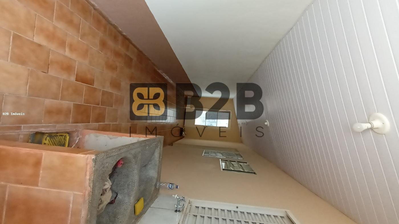 Casa à venda com 3 quartos, 98m² - Foto 25