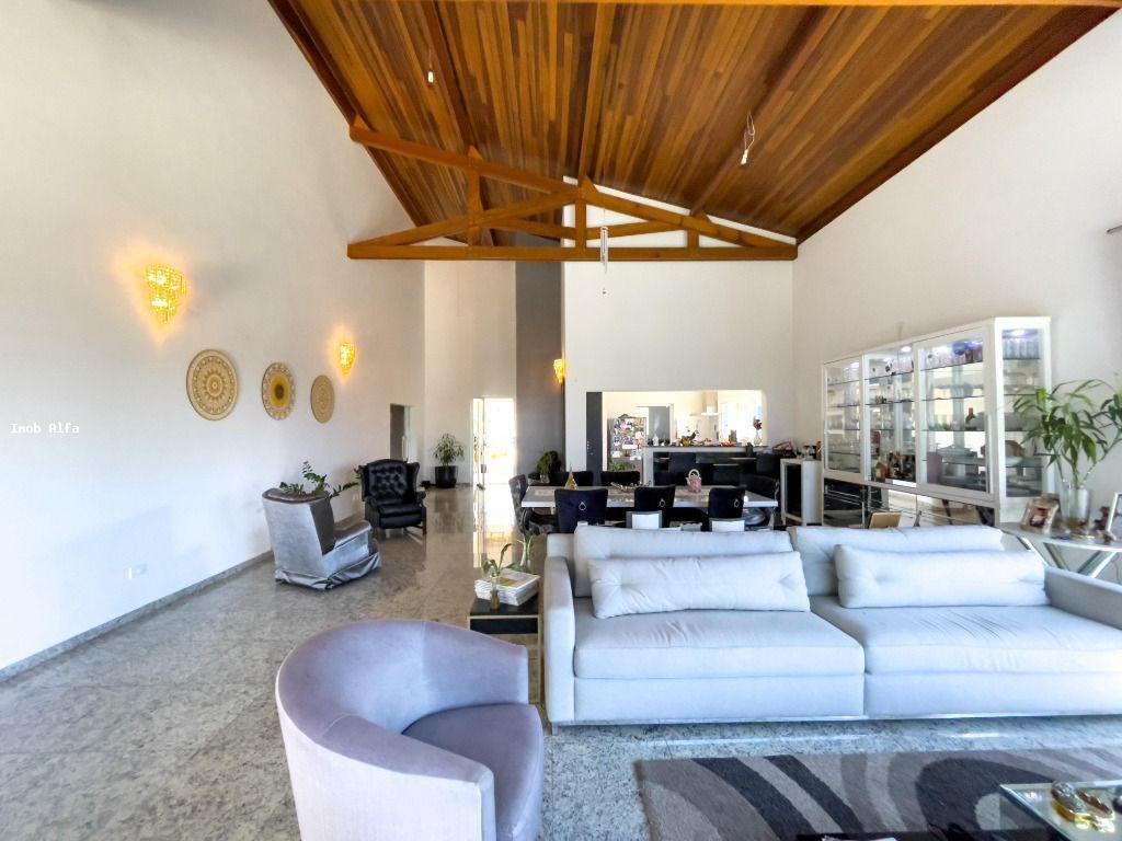 Casa à venda com 3 quartos, 680m² - Foto 6