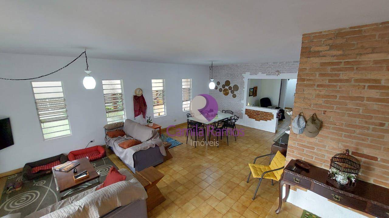 Casa para alugar com 3 quartos, 421m² - Foto 8