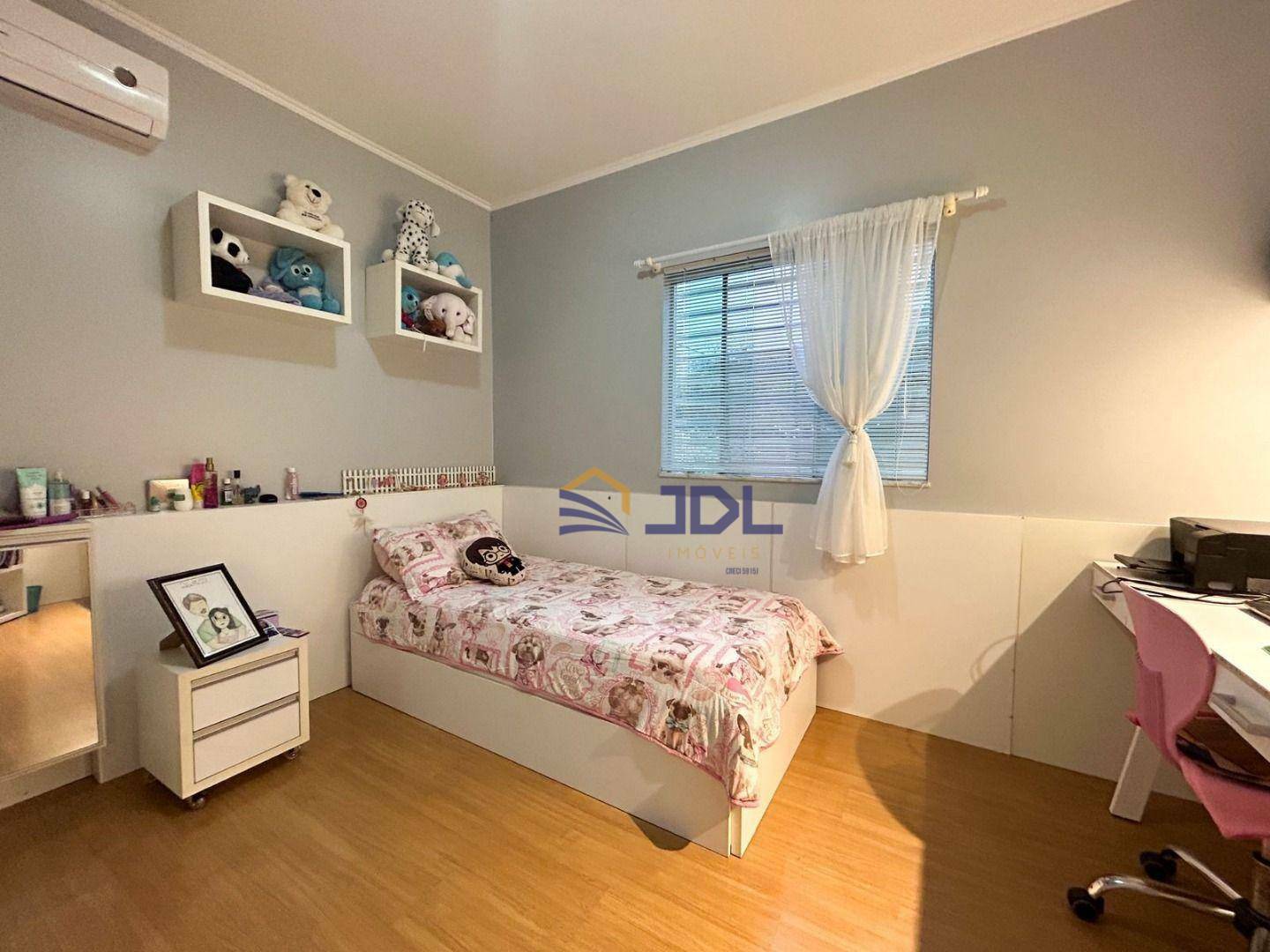 Casa à venda com 3 quartos, 188m² - Foto 10