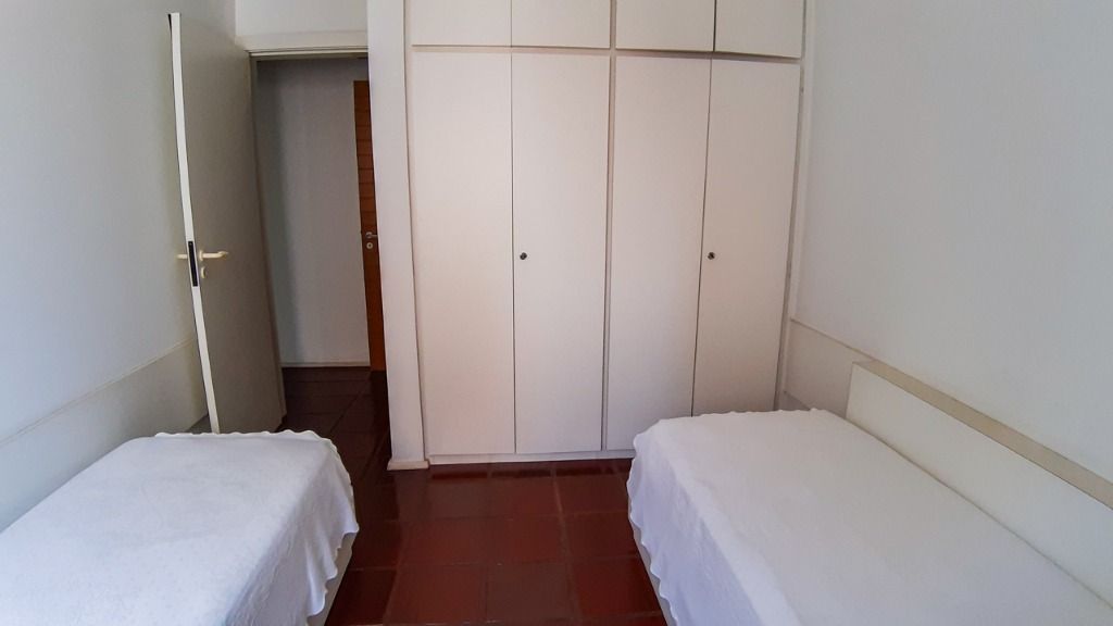 Apartamento à venda com 3 quartos, 130m² - Foto 15