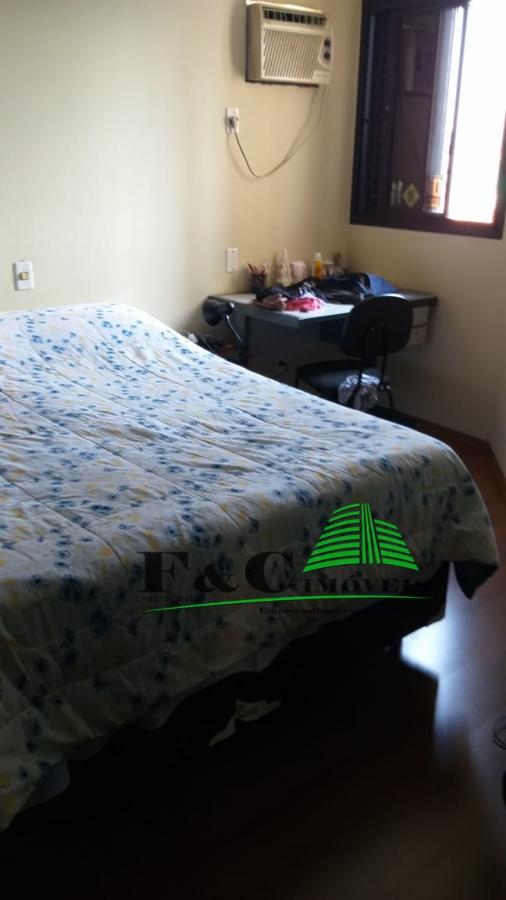 Apartamento para alugar com 3 quartos, 211m² - Foto 9