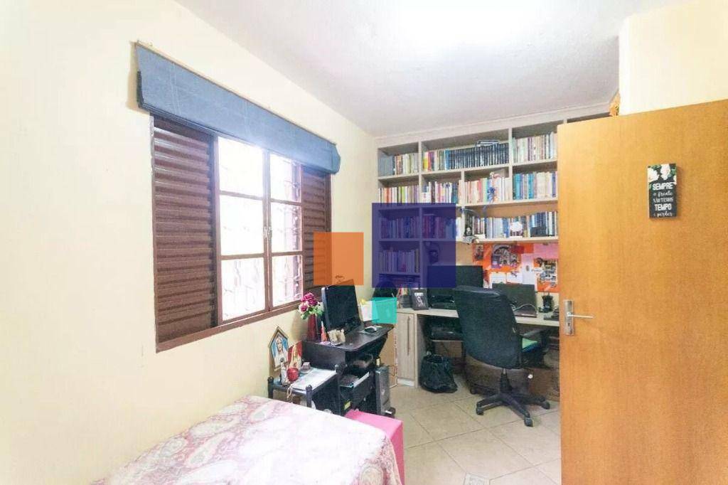 Sobrado à venda com 4 quartos, 274m² - Foto 13