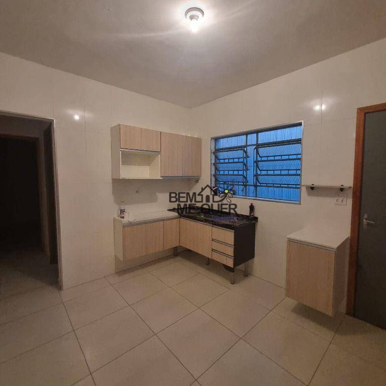 Casa à venda com 2 quartos, 65m² - Foto 5