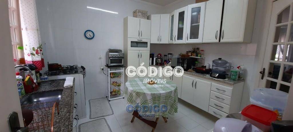 Sobrado à venda com 3 quartos, 180m² - Foto 14